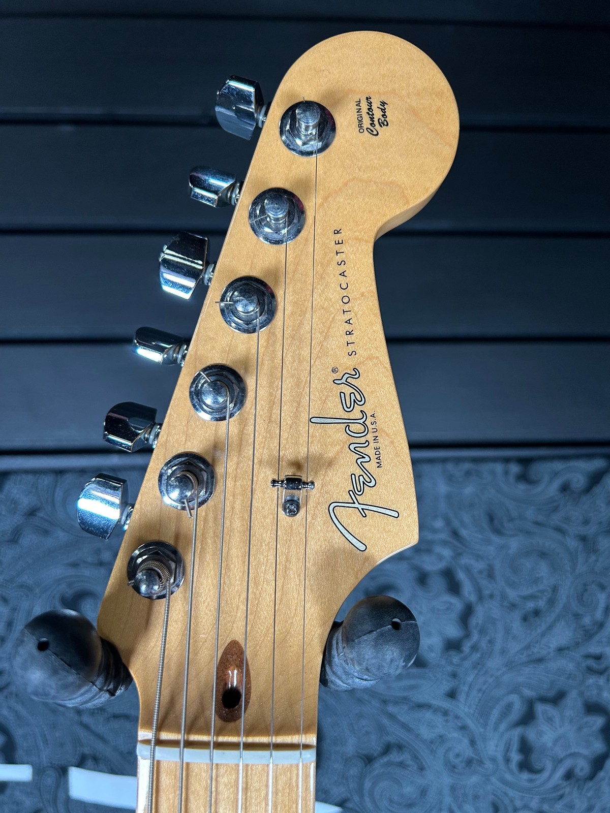 Fender Standard Stratocaster- Sienna Sunburst w/Hardshell Case (Pre-Owned)