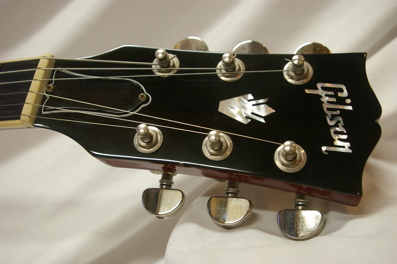 Gibson ES-339 Semi Hollow Electric Guitar