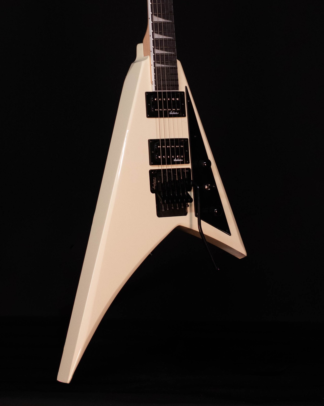 Jackson JS Series Rhoads JS32, Amaranth FB, Ivory