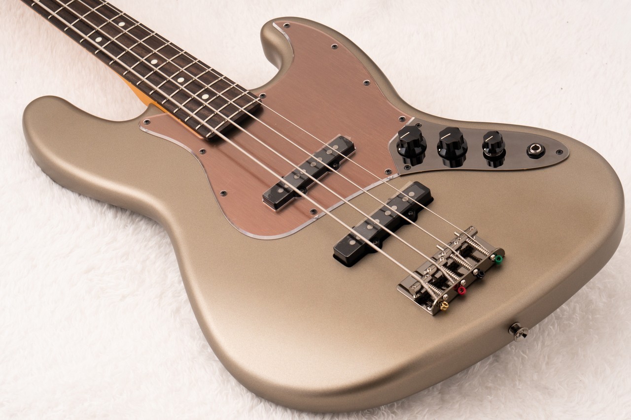 Fender 2026 Collection Hybrid II Satin Metallic Matte Champagne Mirage Jazz Bass