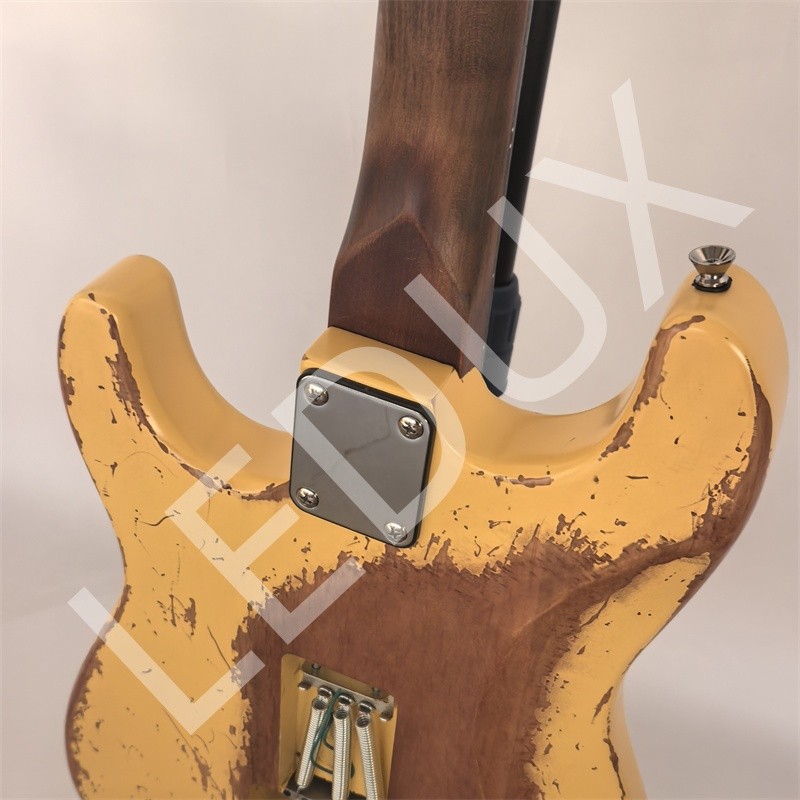 Electric Guitar Vintage Cream Alder Bone Nut Tremolo Bridge Chrome Hardware