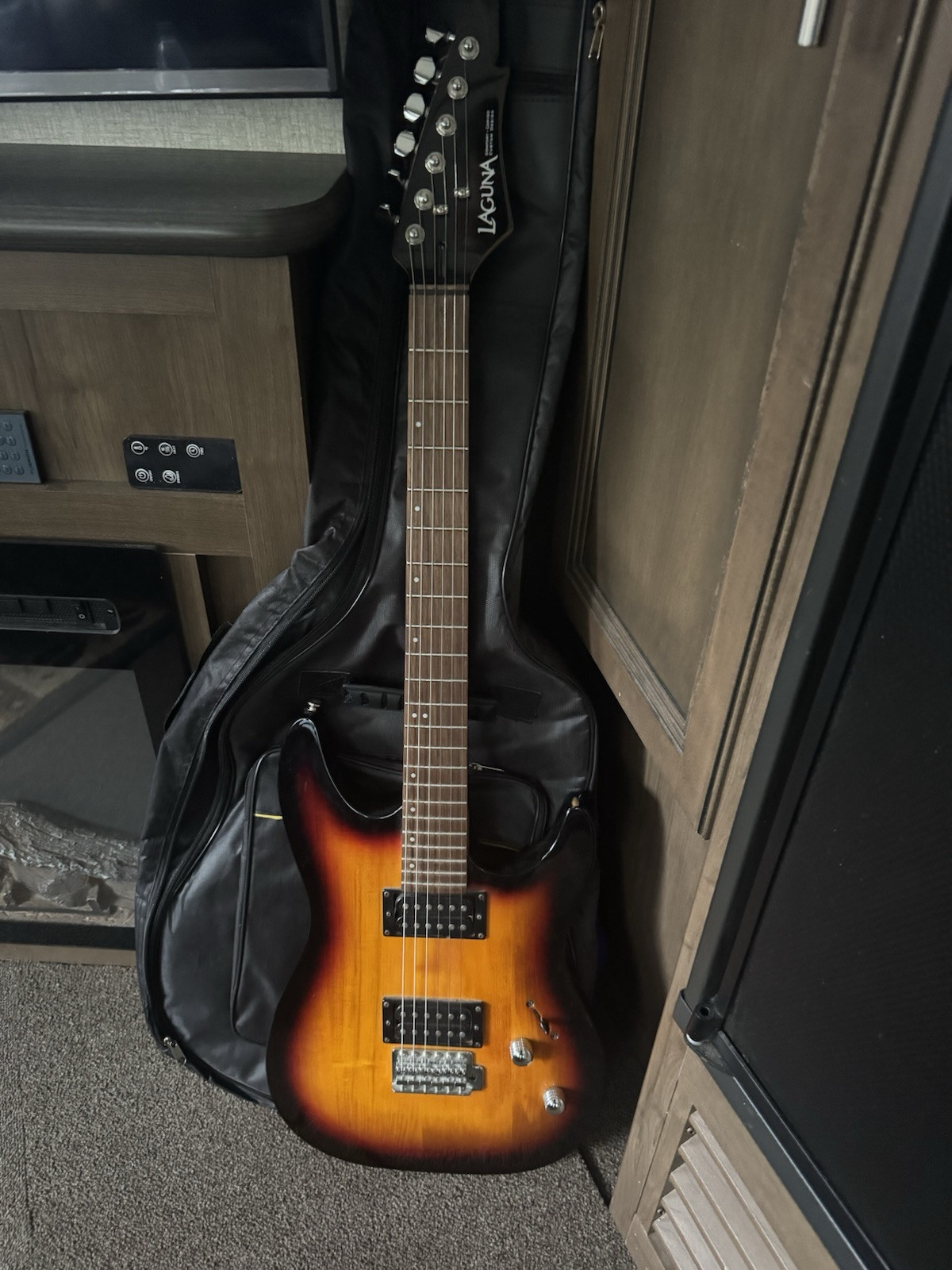 Laguna LE300 Custom-Carved , Custom-Design Edition Starburst Colors W/Gig-bag
