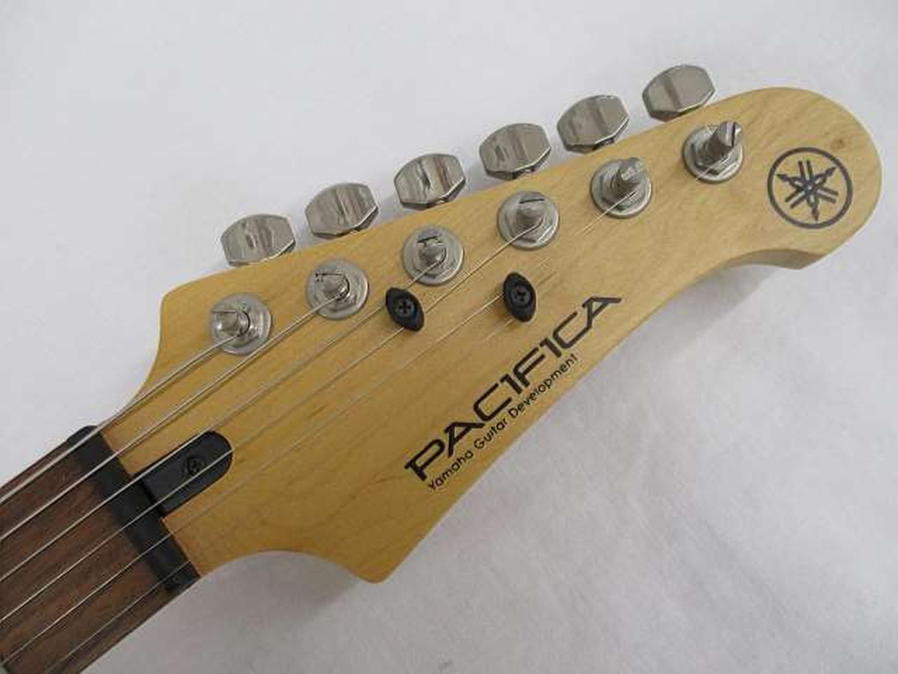 YAMAHA PAC311H electric guitar