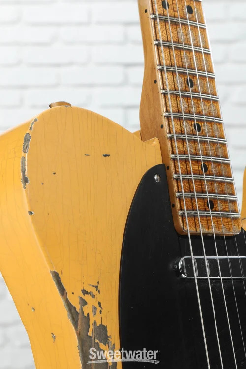 Fender Custom Shop Featherweight 1951 Nocaster Electric Guitar – Lightweight