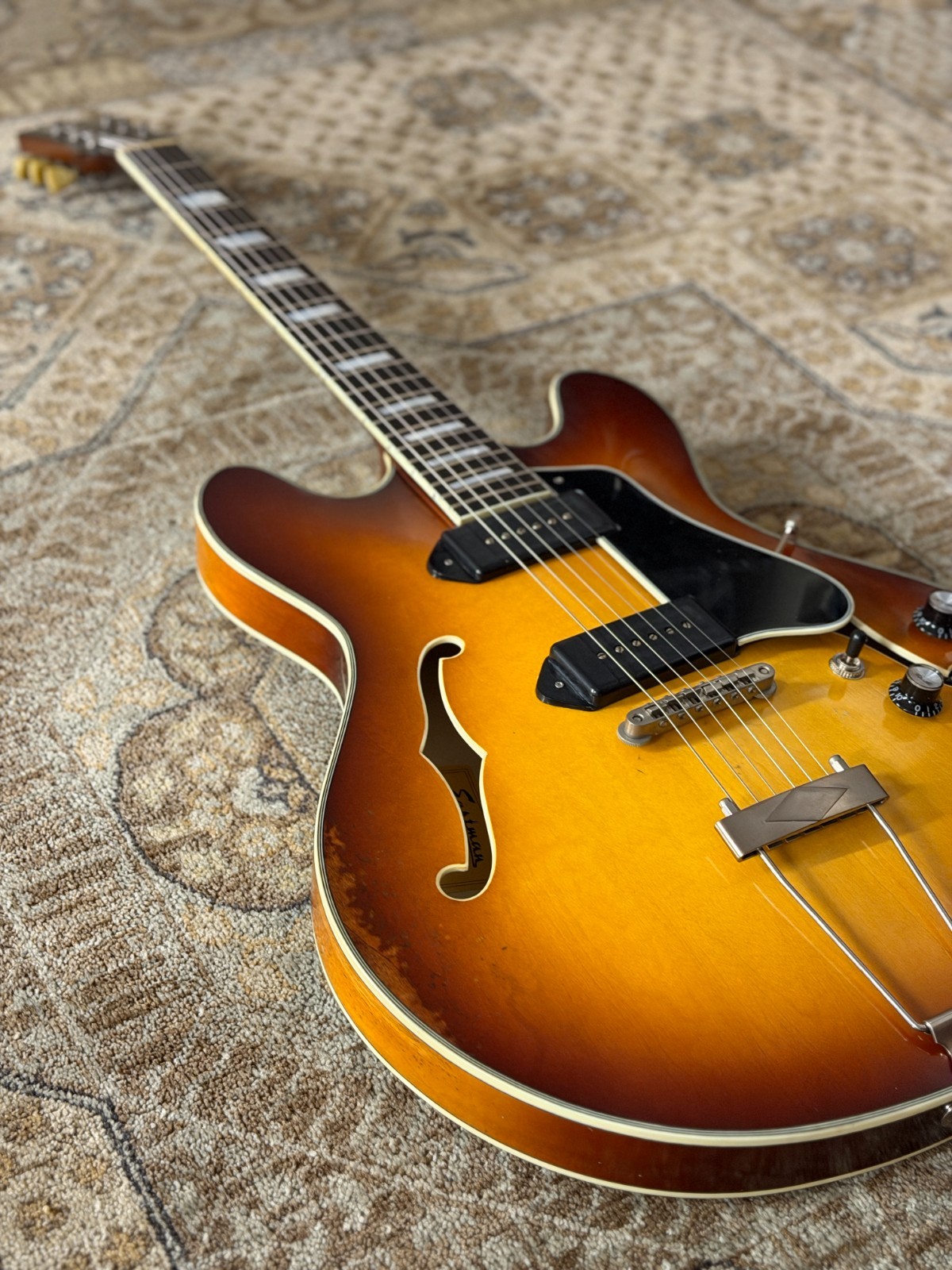 Eastman T64/V-T-GB in Goldburst w/ Lollar P90s, Hardshell Case & Pro Setup