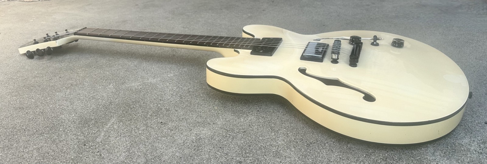 2004 Epiphone DOT Studio Electric Guitar Alpine White