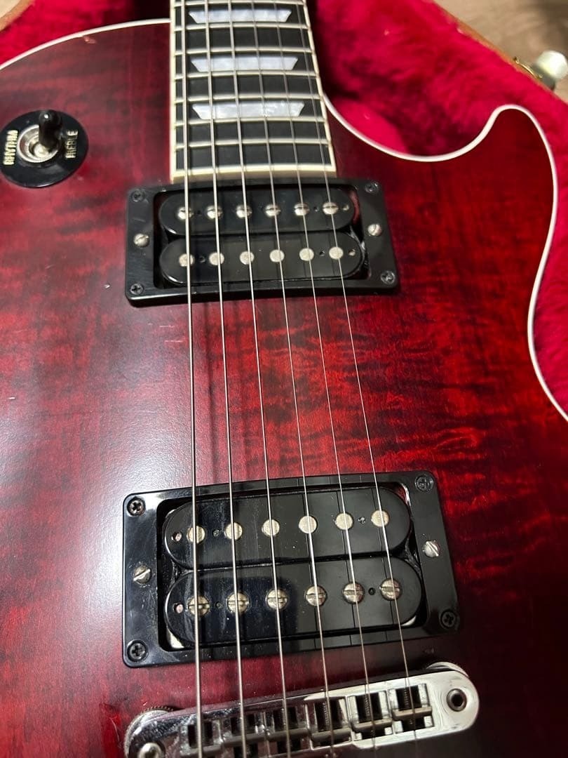 GIBSON Les Paul Signature Player Plus Red Electric Guitar