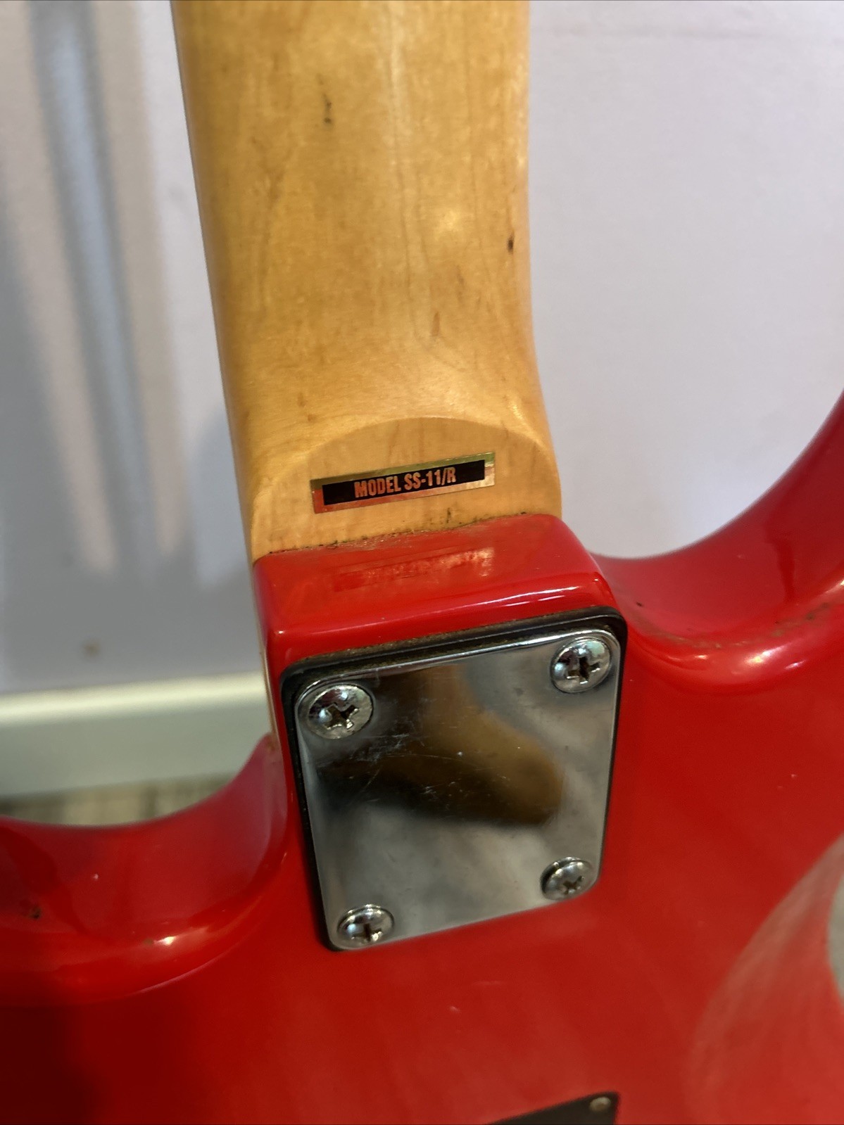 Silver tone Red & White Electric Guitar Model SS – 11/R