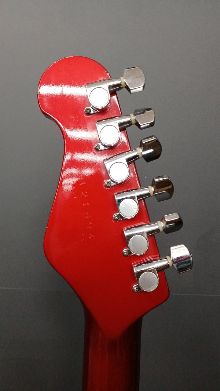 YAMAHA STH400R electric guitar