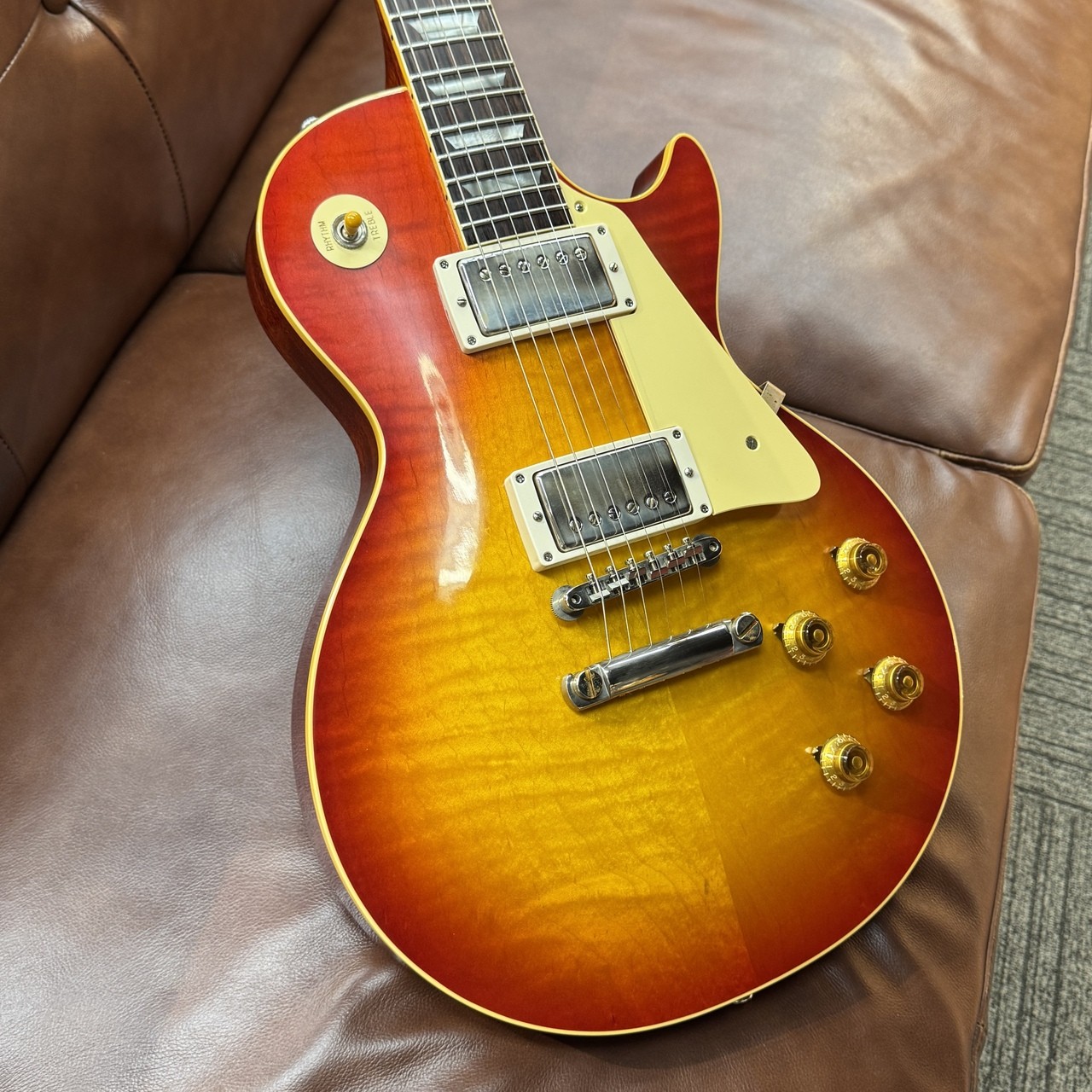 Gibson Custom Shop Real Top Grain 1959 Les Paul Standard Reissue VOS Washed Cher