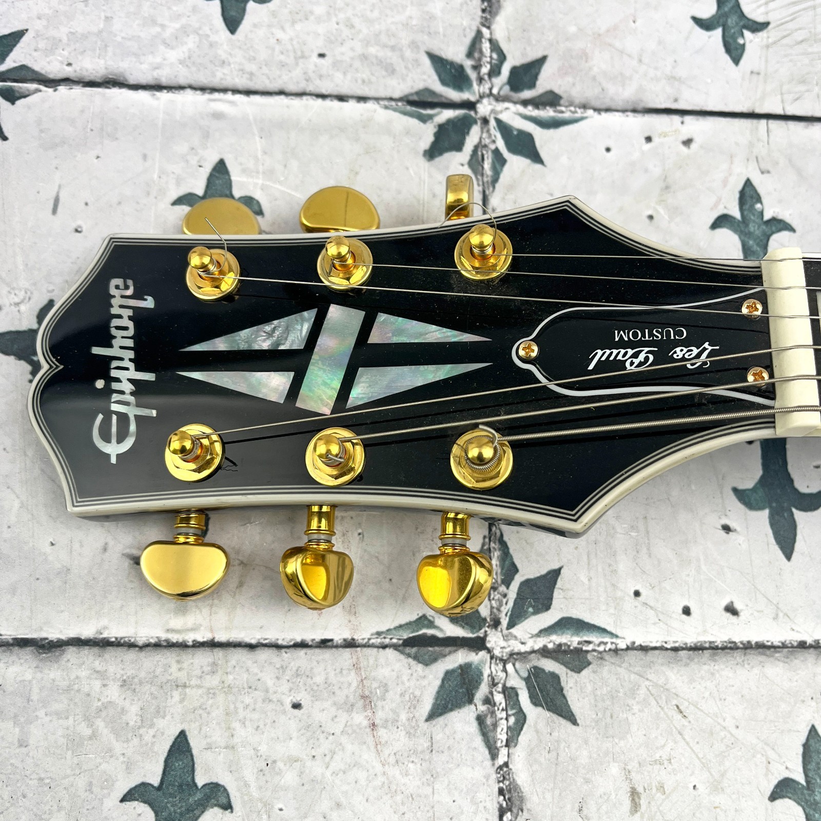 Epiphone “Inspired by Gibson Custom” Les Paul Custom • Ebony • 8.8 lb #0429