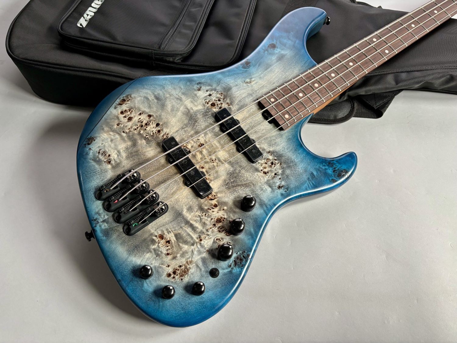 Ibanez / MDM1600-CTL (Cosmic Blue Starburst Low Gloss) Electric Bass