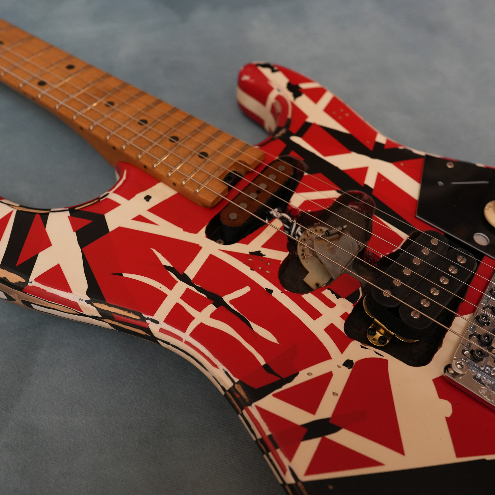 EVH Striped Series Frankenstein Frankie Red with Black Stripes Relic Guitar