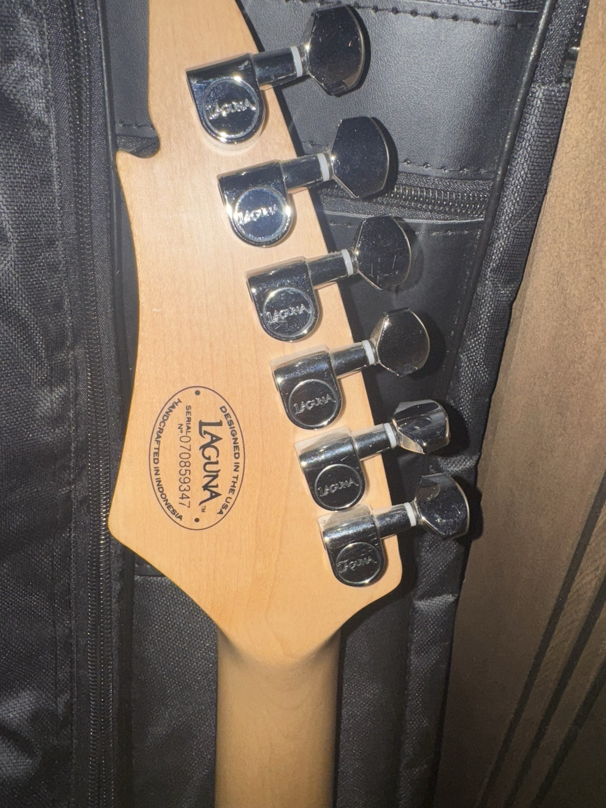 Laguna LE300 Custom-Carved , Custom-Design Edition Starburst Colors W/Gig-bag