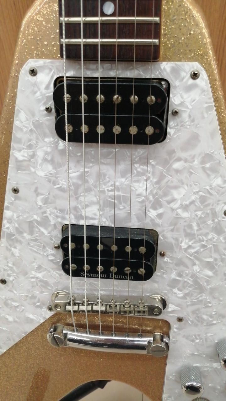 BUNNY Electric Guitar LV-115KK Used