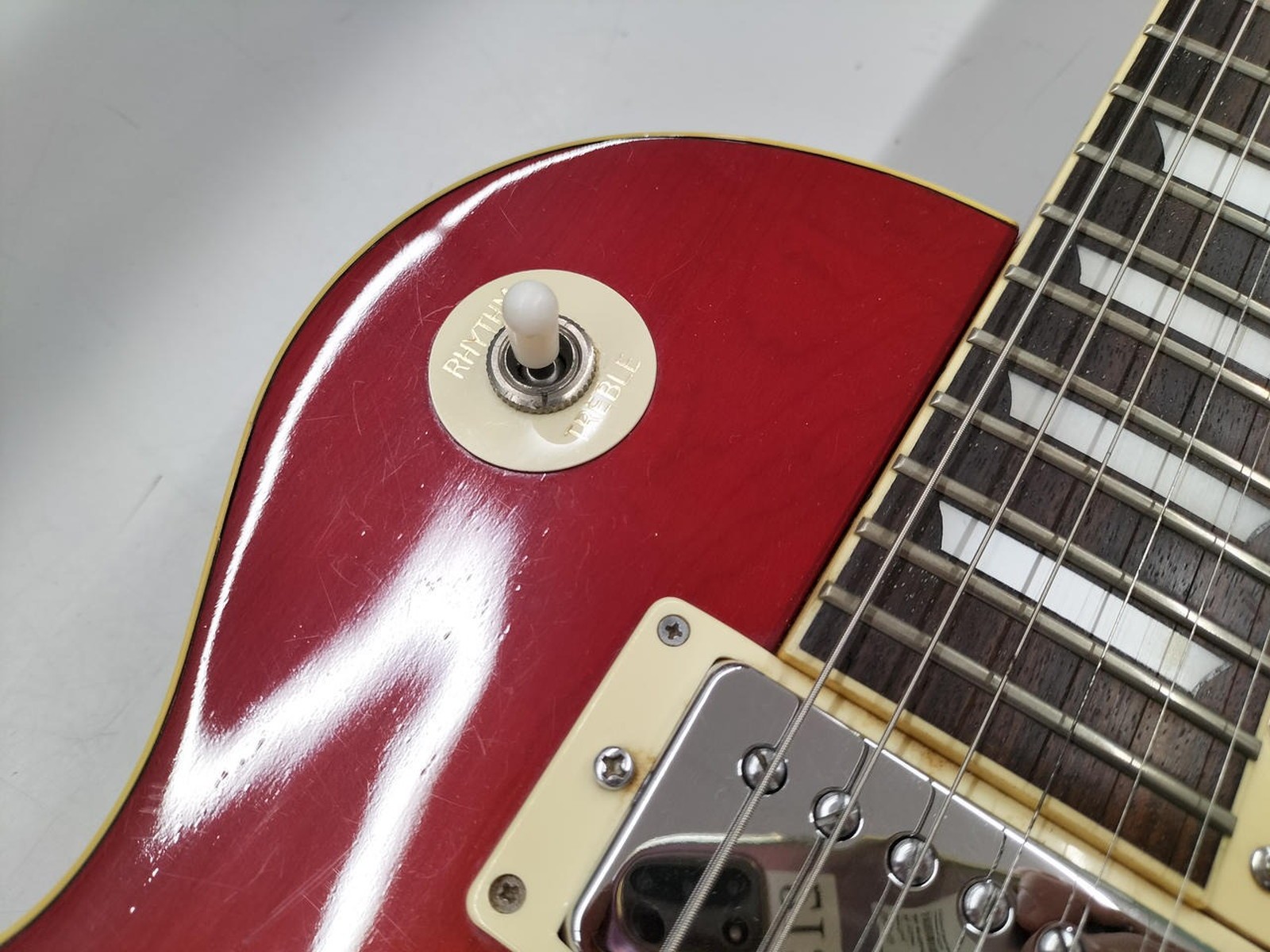 YAMAHA SL380 Used Agathis body Maple neck Rosewood fingerboard Cherry Burst
