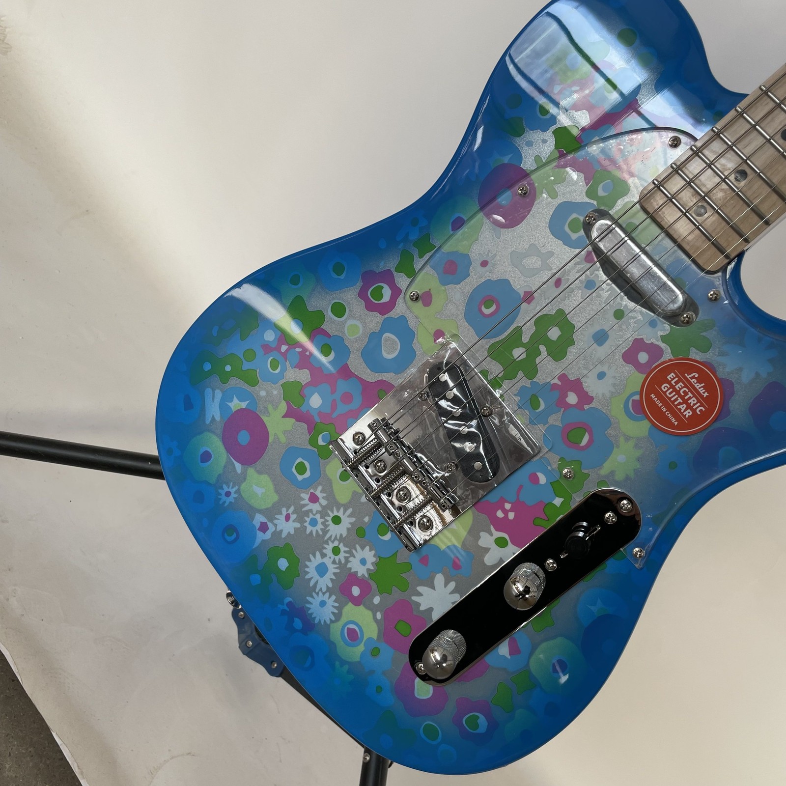 Hot Solid Electric Guitar Stainless Rounded Fret blue flower top maple fretboard