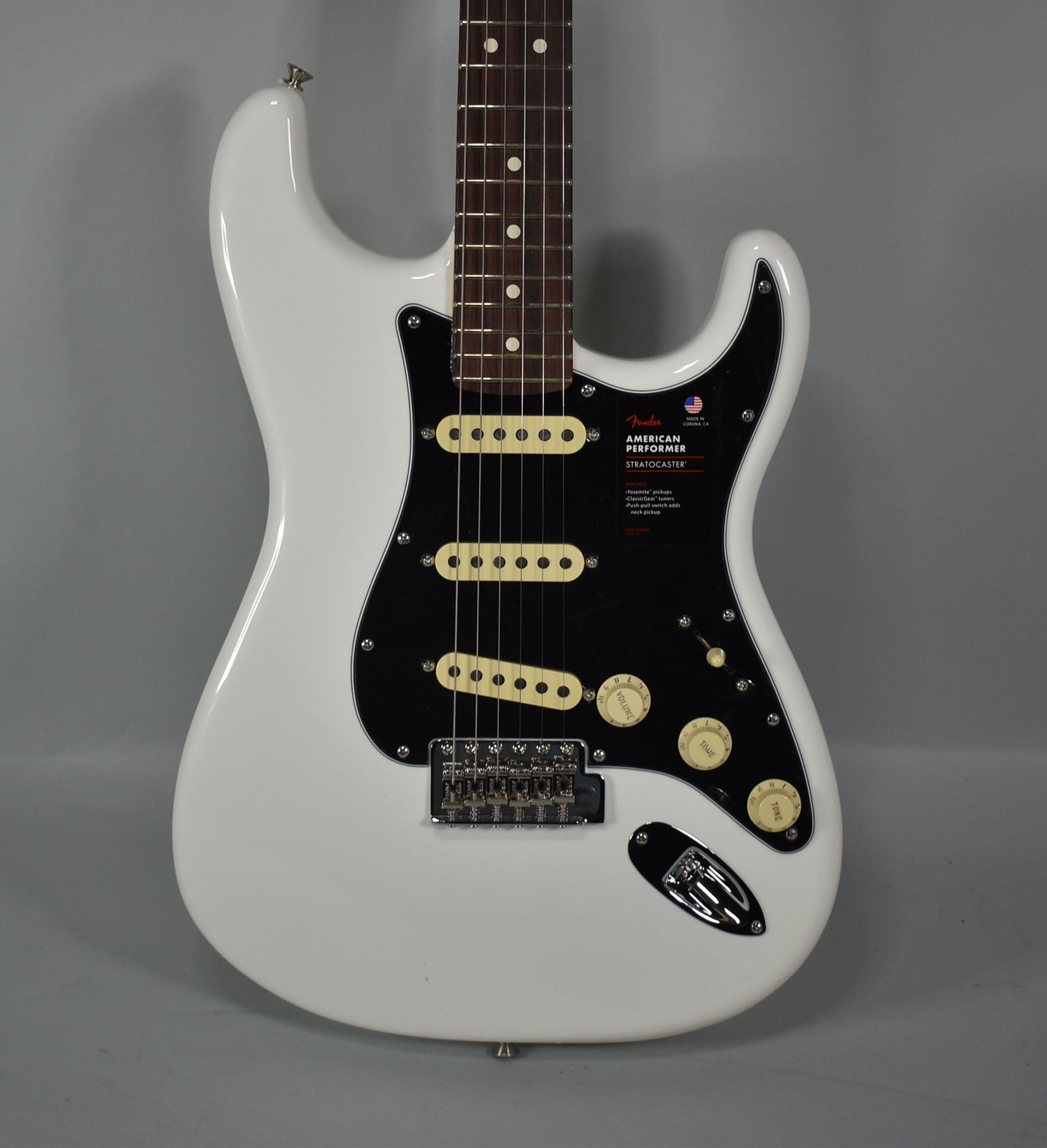 2022 Fender American Performer Stratocaster Arctic White Finish w/Bag