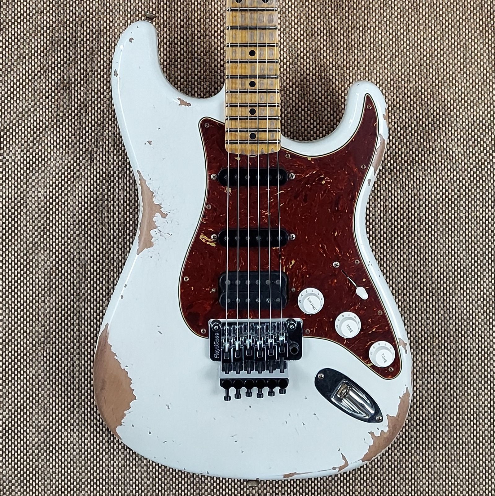 2024 Fender Custom Shop ’62 Heavy Relic Stratocaster with a FLOYD COA Super Cool