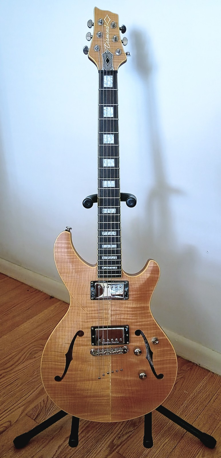 Diamond (DBZ) Monarch Semi-Hollow (Korea) Flame Maple ~ Seymour Duncan’s ~ OHSC