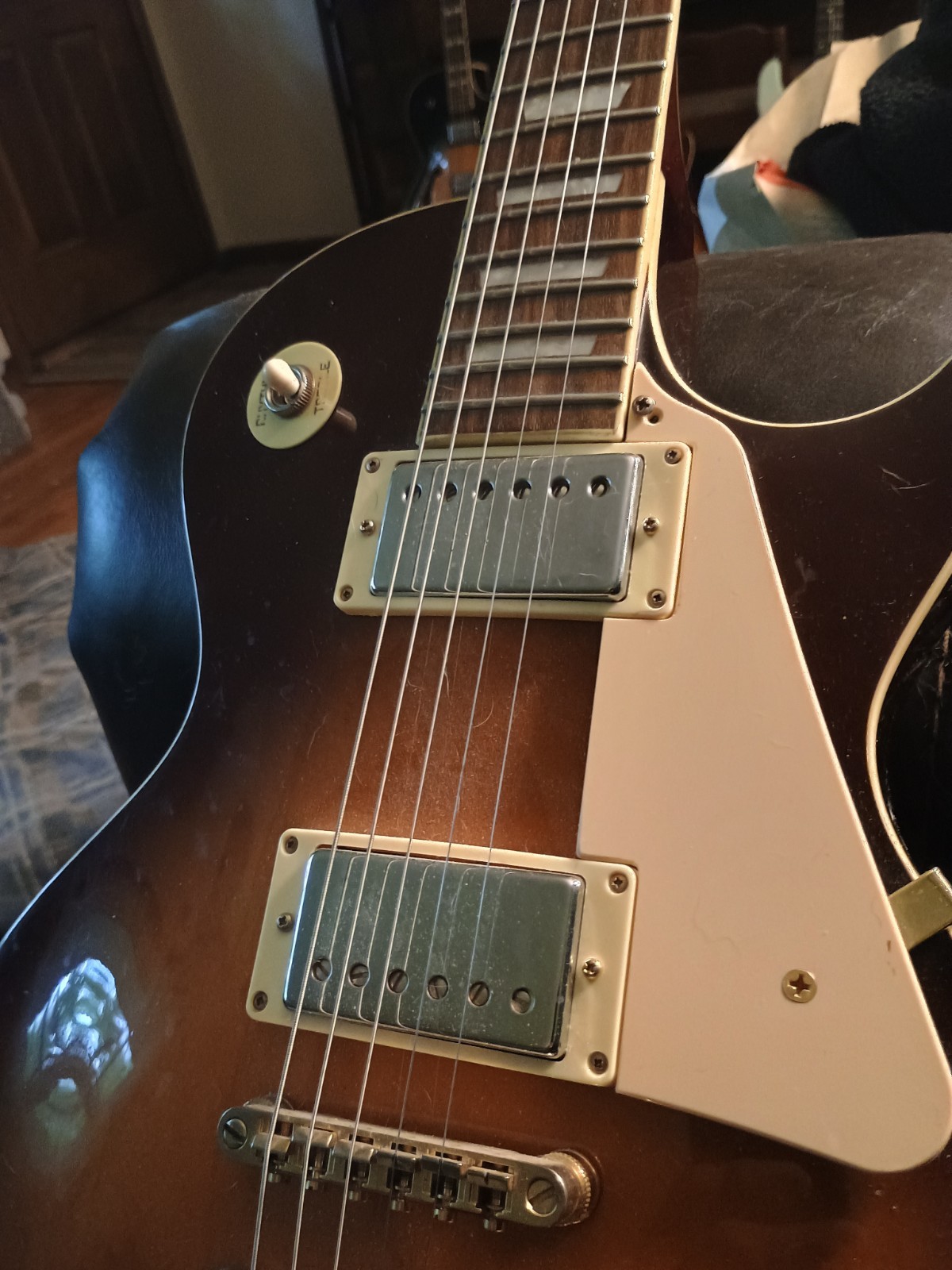 Vintage V100 Reissued Early Rare Pre-China Pearloid Headstock Sticker Serial