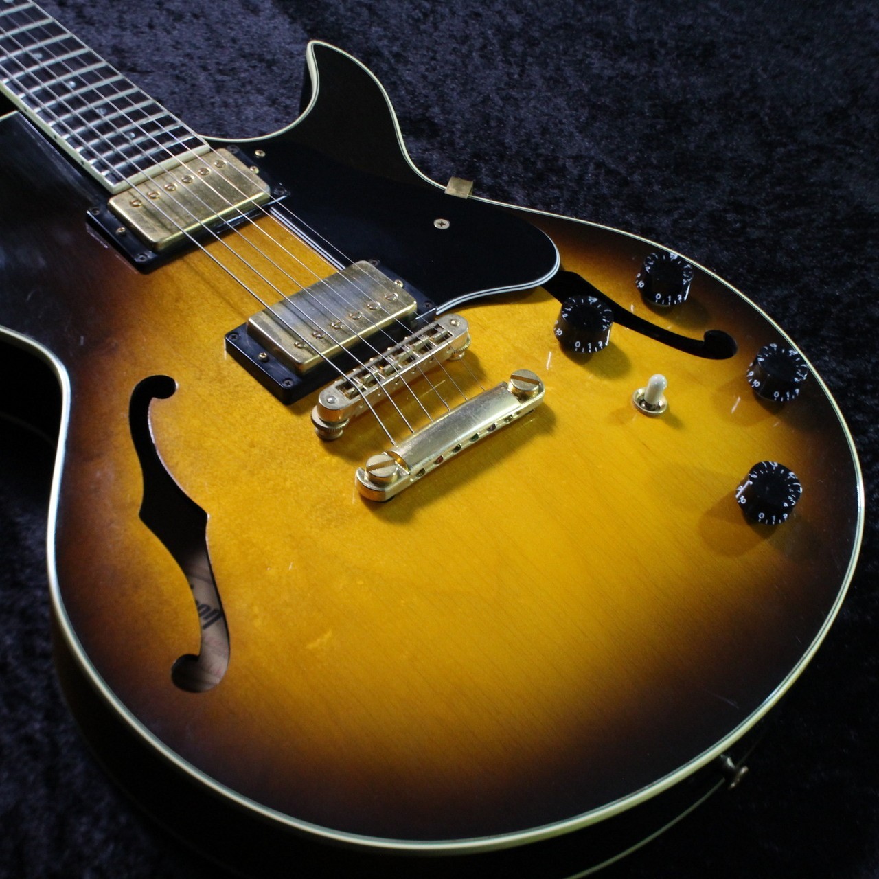 Gibson Howard Roberts Fusion With Hard Case USED w/tracking