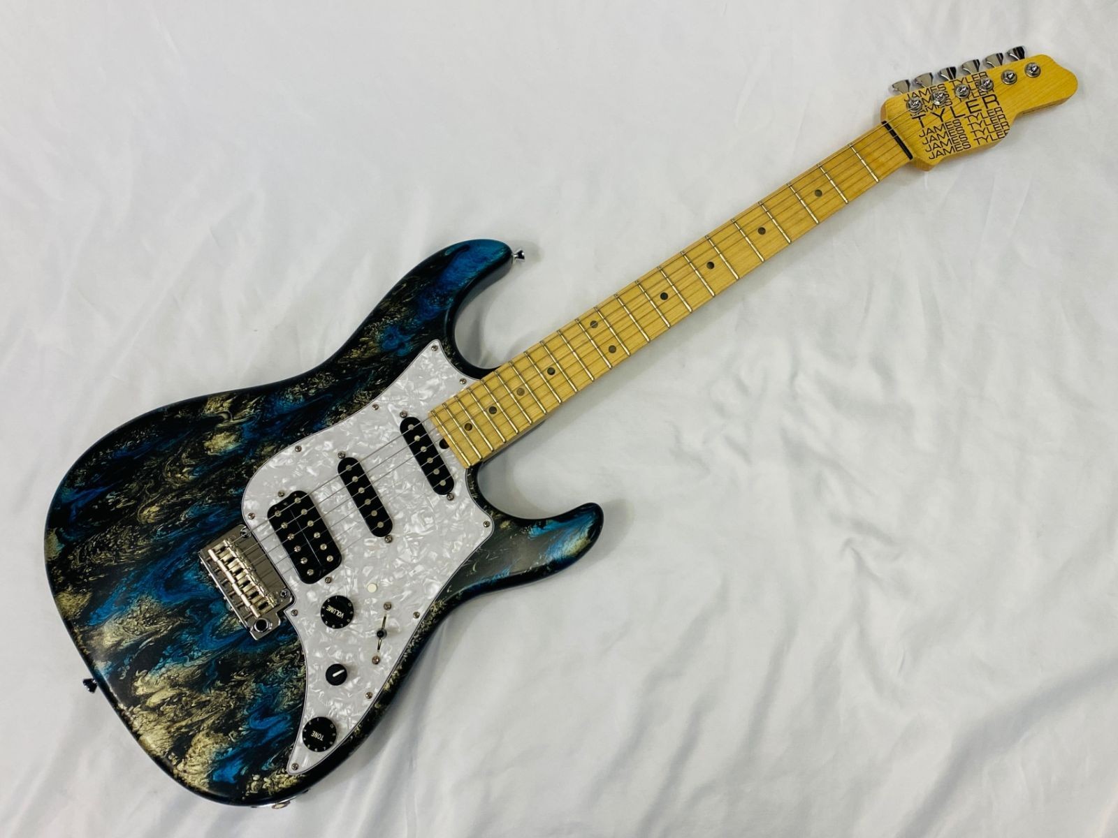 JAMES TYLER GUITARS STUDIO ELITE HD BLACK AND BLUE SHMEAR SWAMP ASH Neck