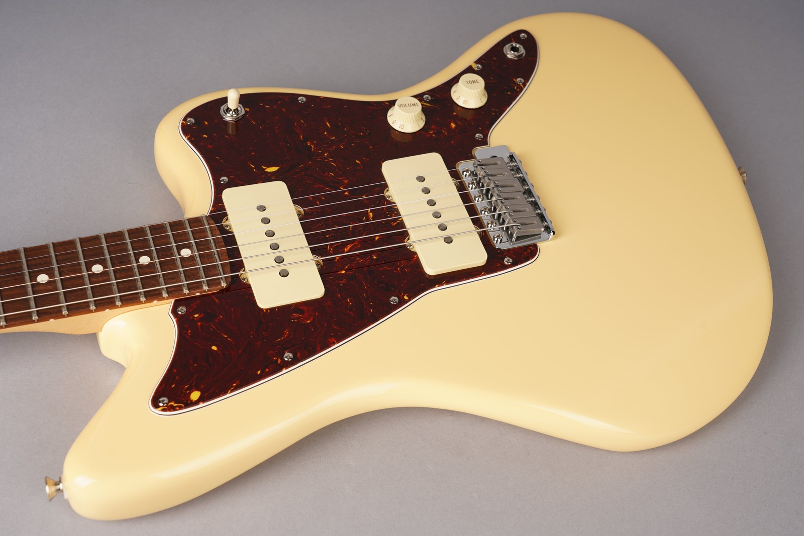 Fender American Performer Jazzmaster – 2023 – Vintage White w/HSC