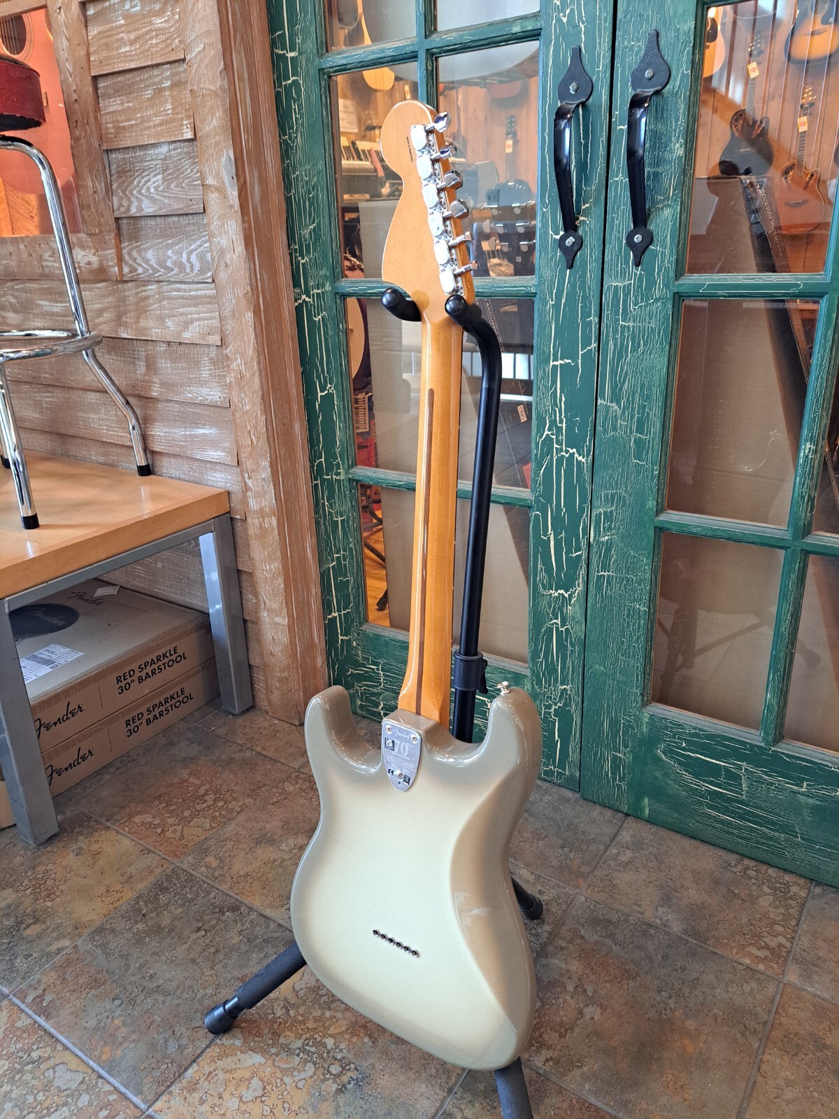 2024 Fender 70th Anniversary Vintera II Antigua Stratocaster w/ Fender Case