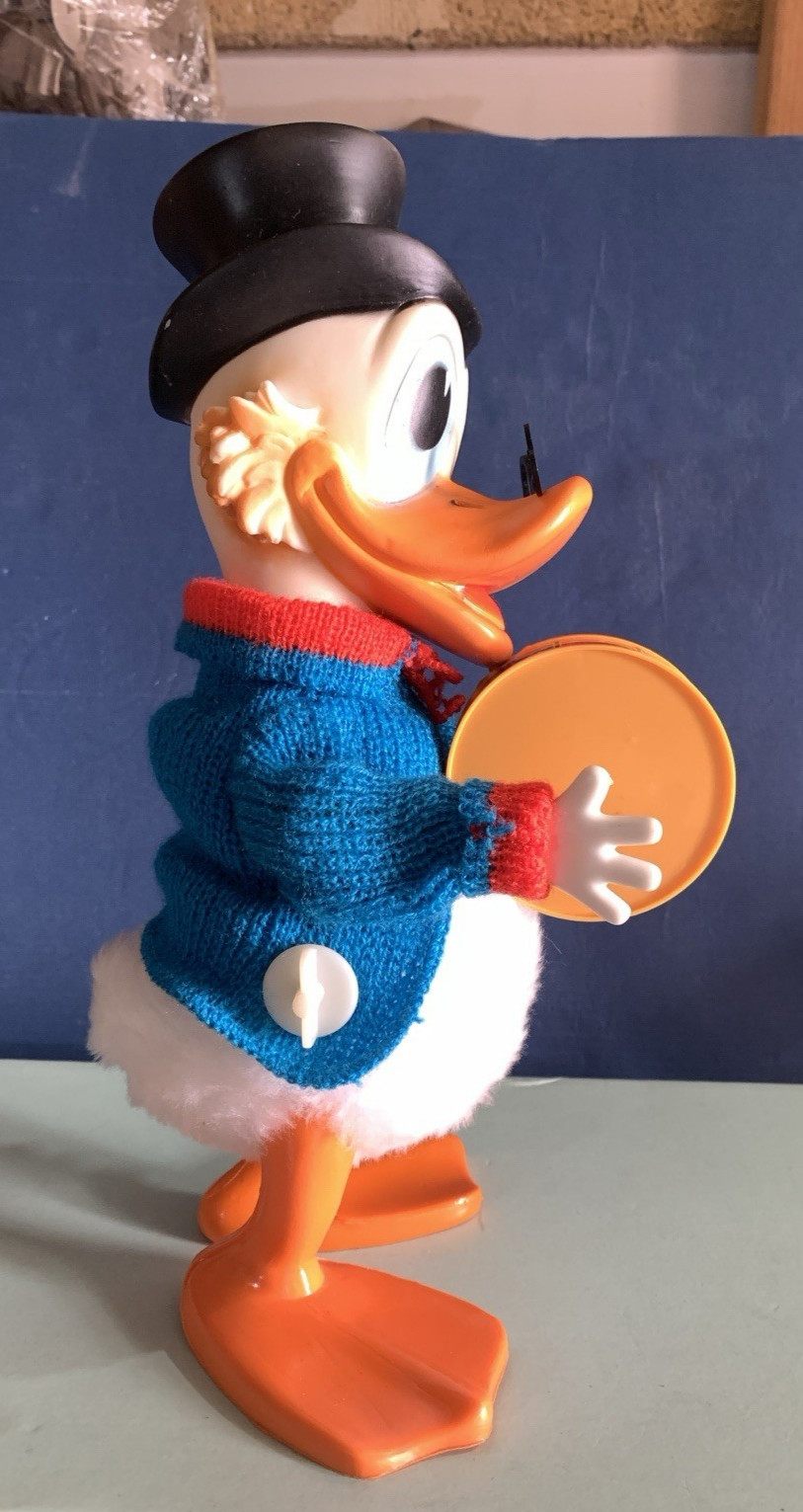 VINTAGE LARGE TOY rubber wind up MCDUCK UNCLE SCROOGE WALT DISNEY 1970s