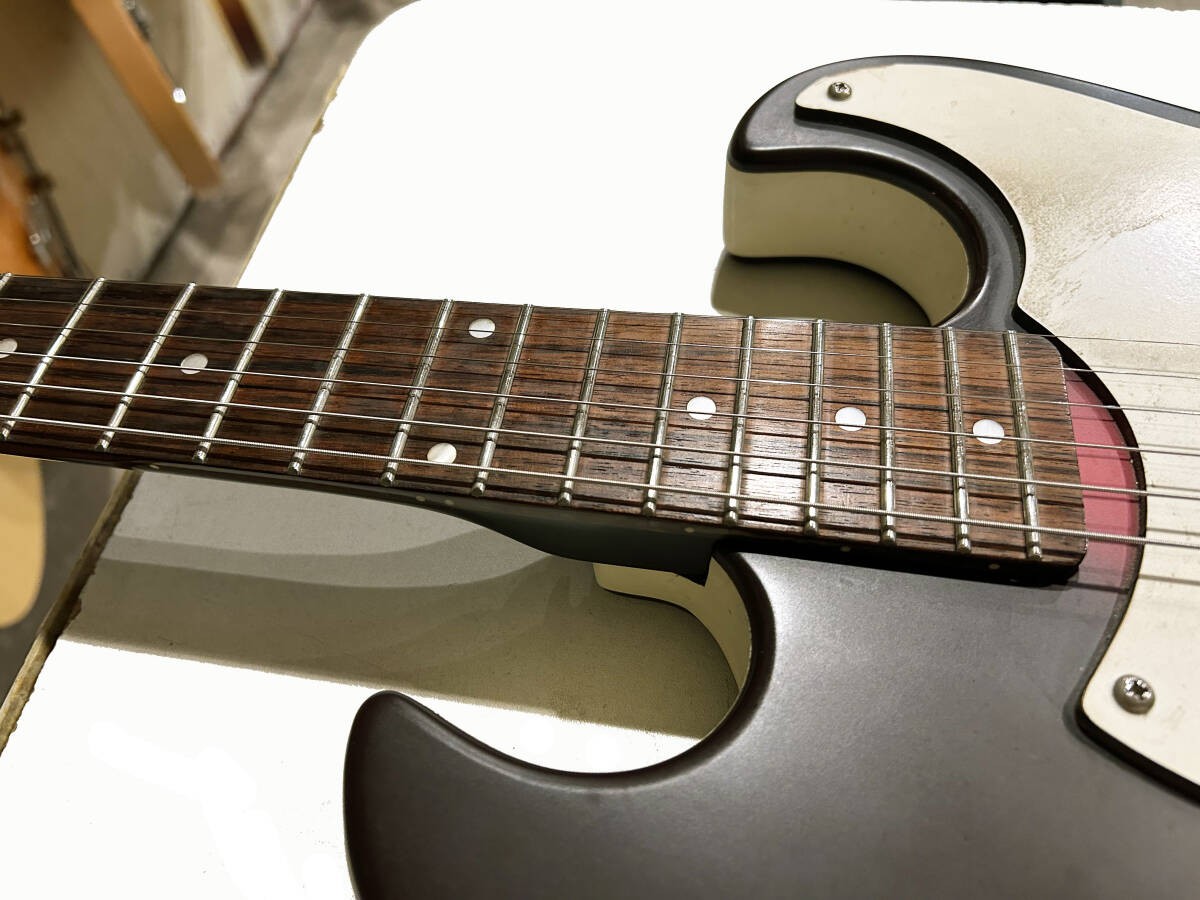 Danelectro Dano 63 Good Silvertone 145 60S Retro Cool Ringy Warm Sound Model