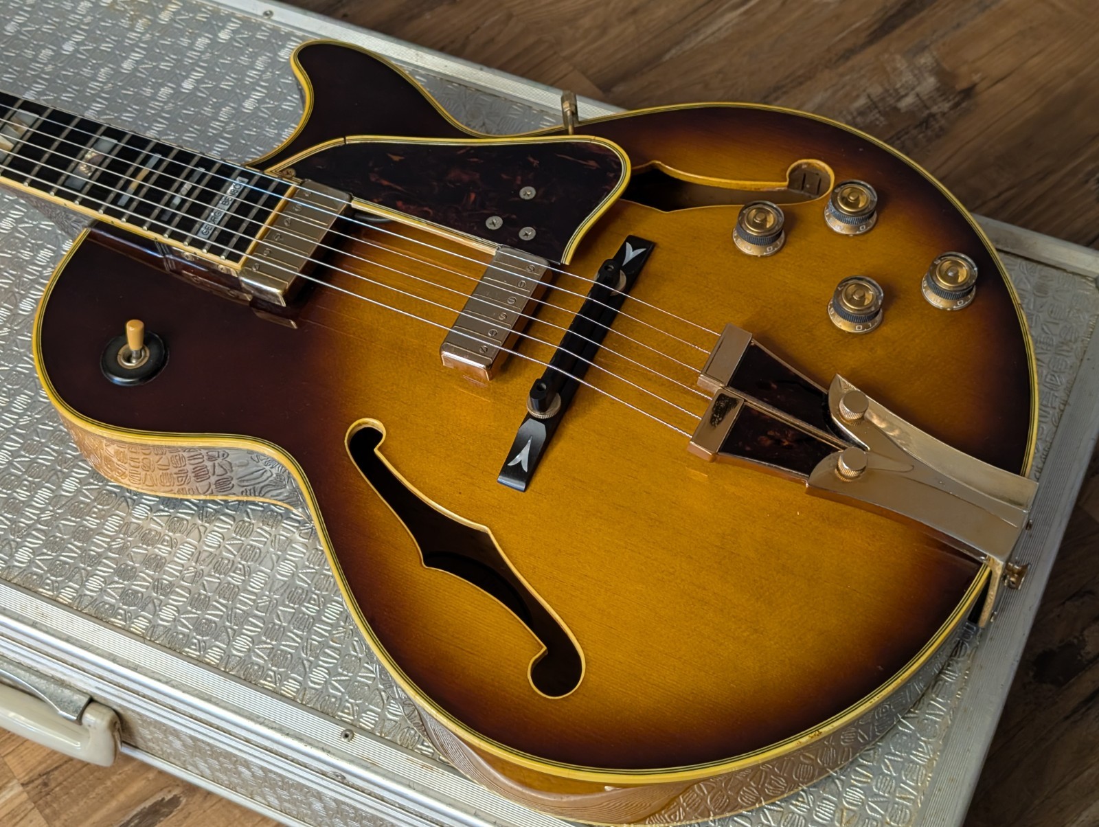 Ibanez GB-10 George Benson Signature Electric Guitar 1982 Orig Flight Case & TAG