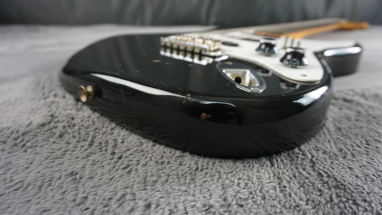 Aria Pro II Strikin’ Sound S-Style Japan Black
