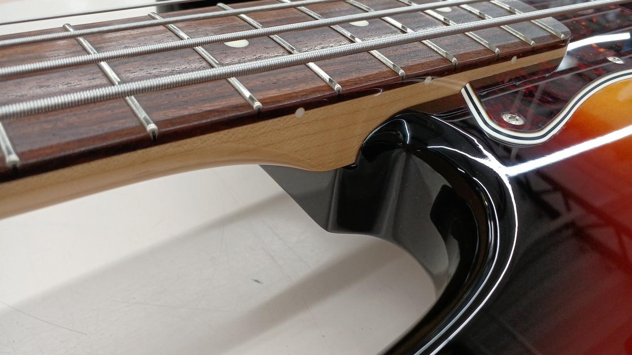 FENDER TRADITIONAL II 60S JAZZBASS RW Electric Bass Guitar
