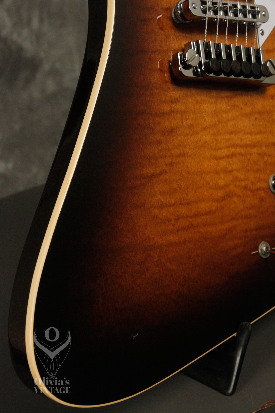 all original 1981 Gibson FIREBIRD II RD Artist Antique Sunburst w/PAPERS