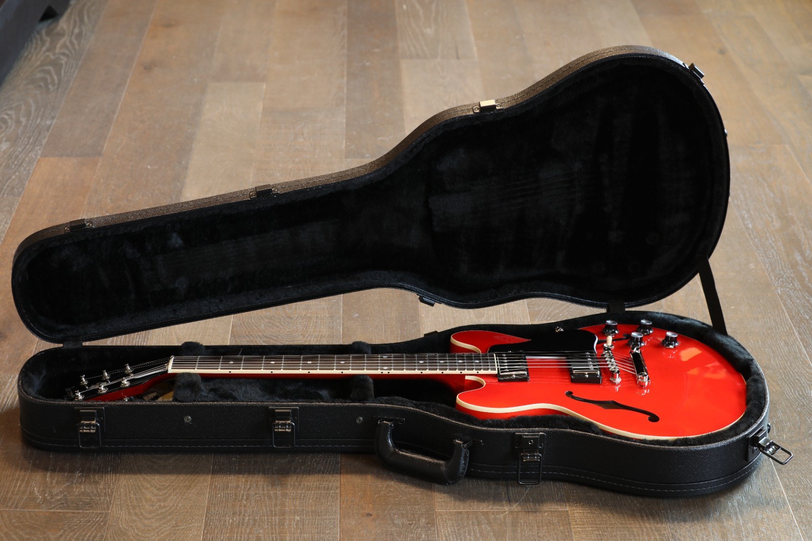 2024 Gibson ES-339 Semi-Hollow Electric Guitar Cherry Red Gloss + OHSC