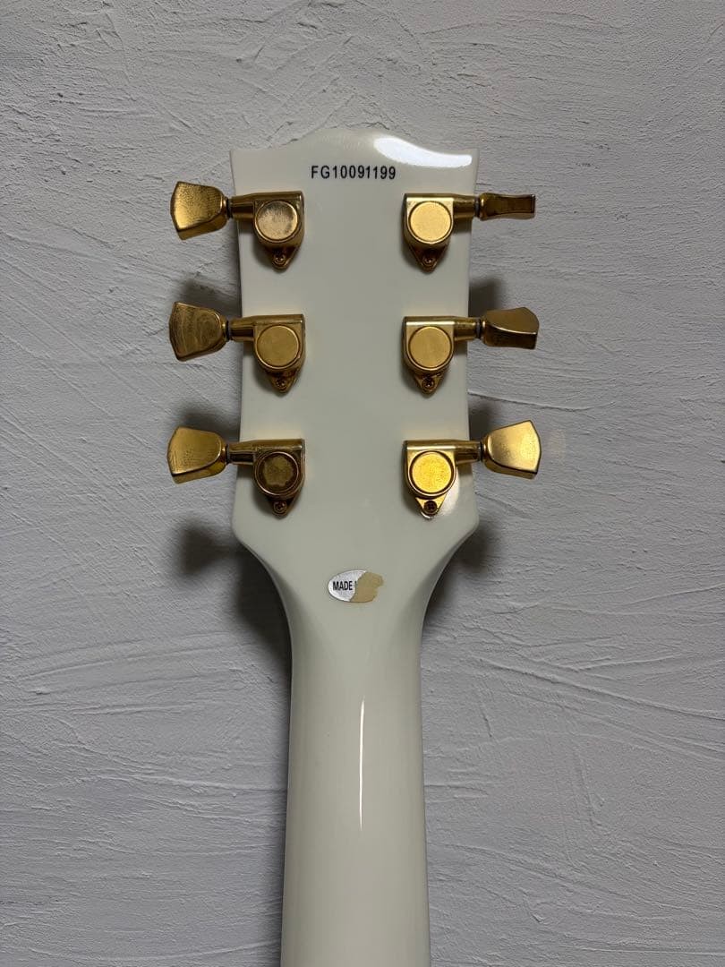 One owner item Burny Les Paul electric guitar white white