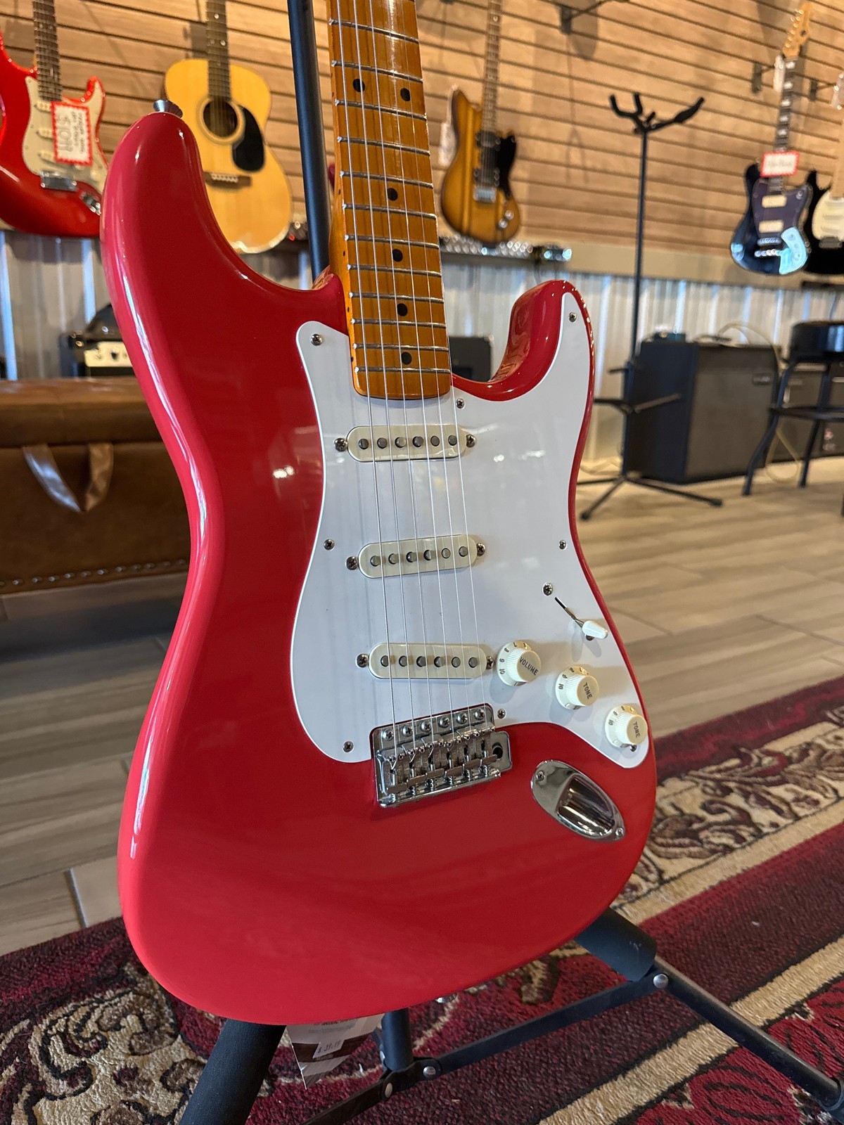 FENDER 1999 50’S CLASSIC SERIES STRATOCASTER CUSTOM FIESTA RED