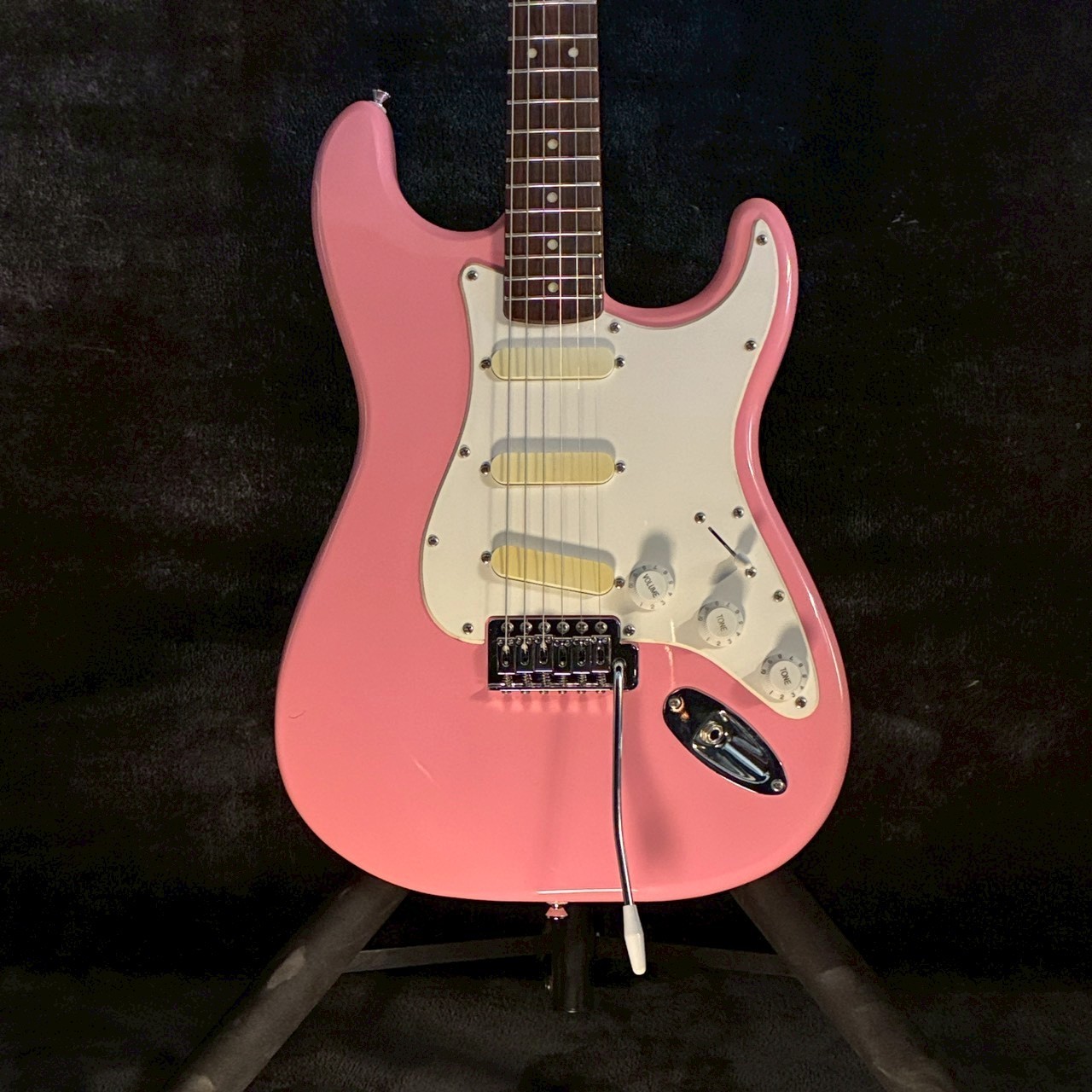 Squier Bullet ST Electric Guitar 3.4kg Online Returnable, Ready to Play