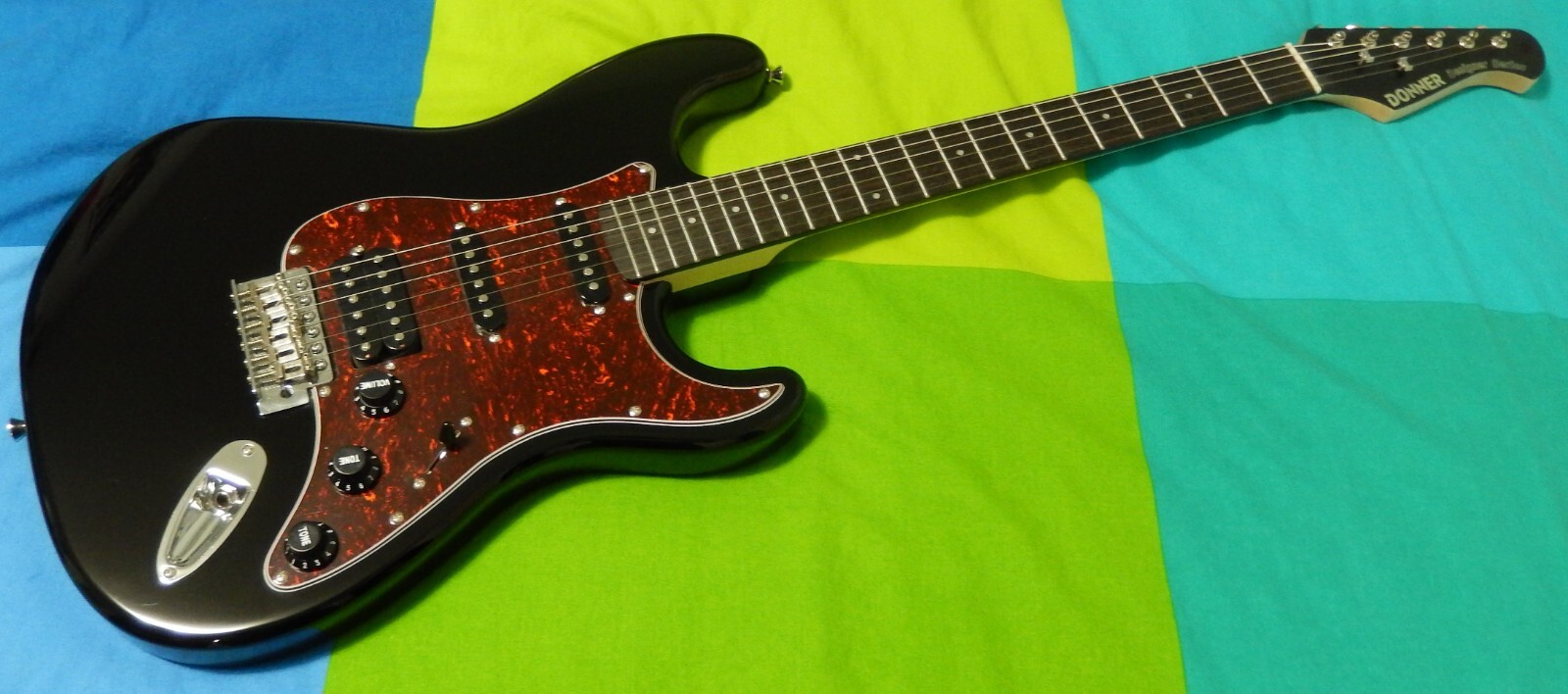 Donner Designer Series 39″ Solid Body Electric Guitar DST-200 Package