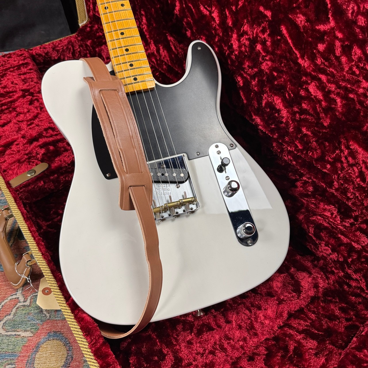 *Video* Fender USA Esquire 70th Anniversary 1950 Reissue Nitro Lacquer Pine Body