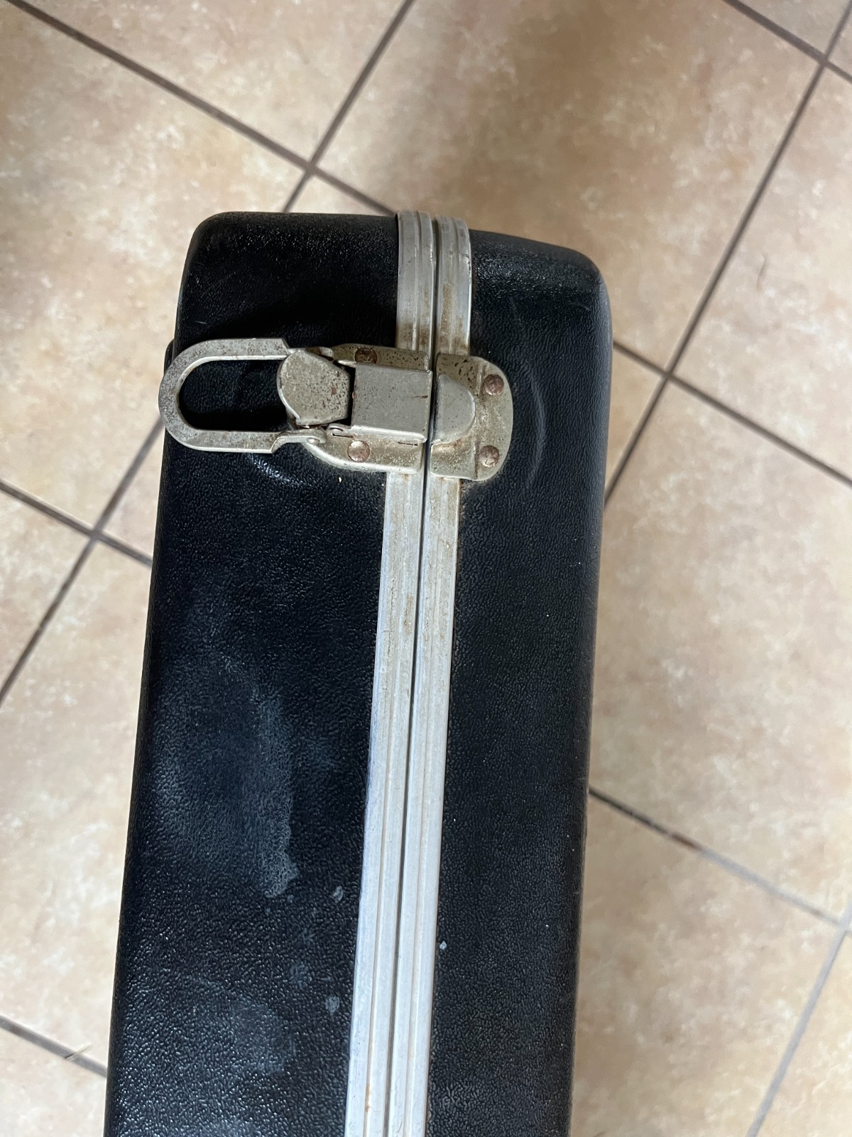 1980 1981 Fender USA American Stratocaster guitar molded hard case