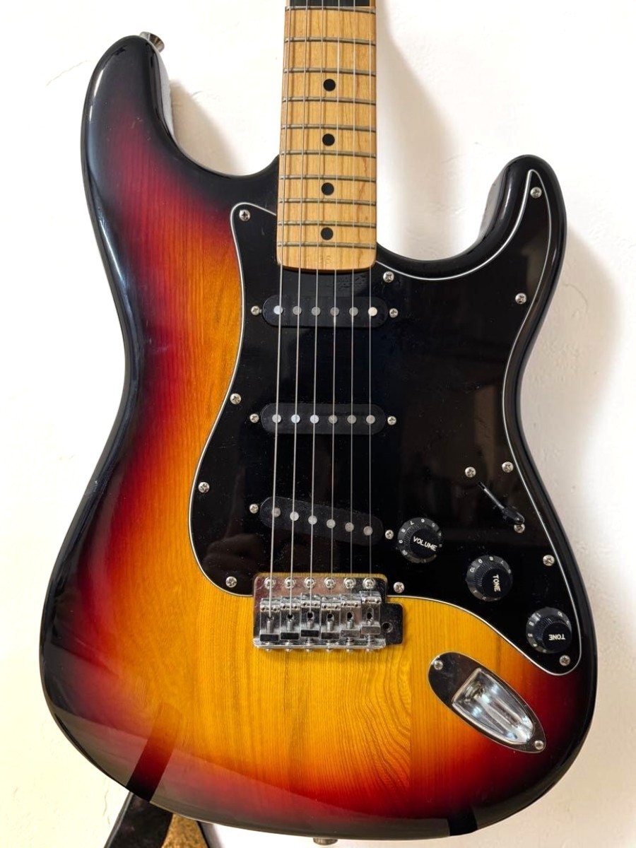 TOKAI Silver Star SS-36 MIJ 3-Tone Sunburst Large Headstock Vintage Strat w/ Gig