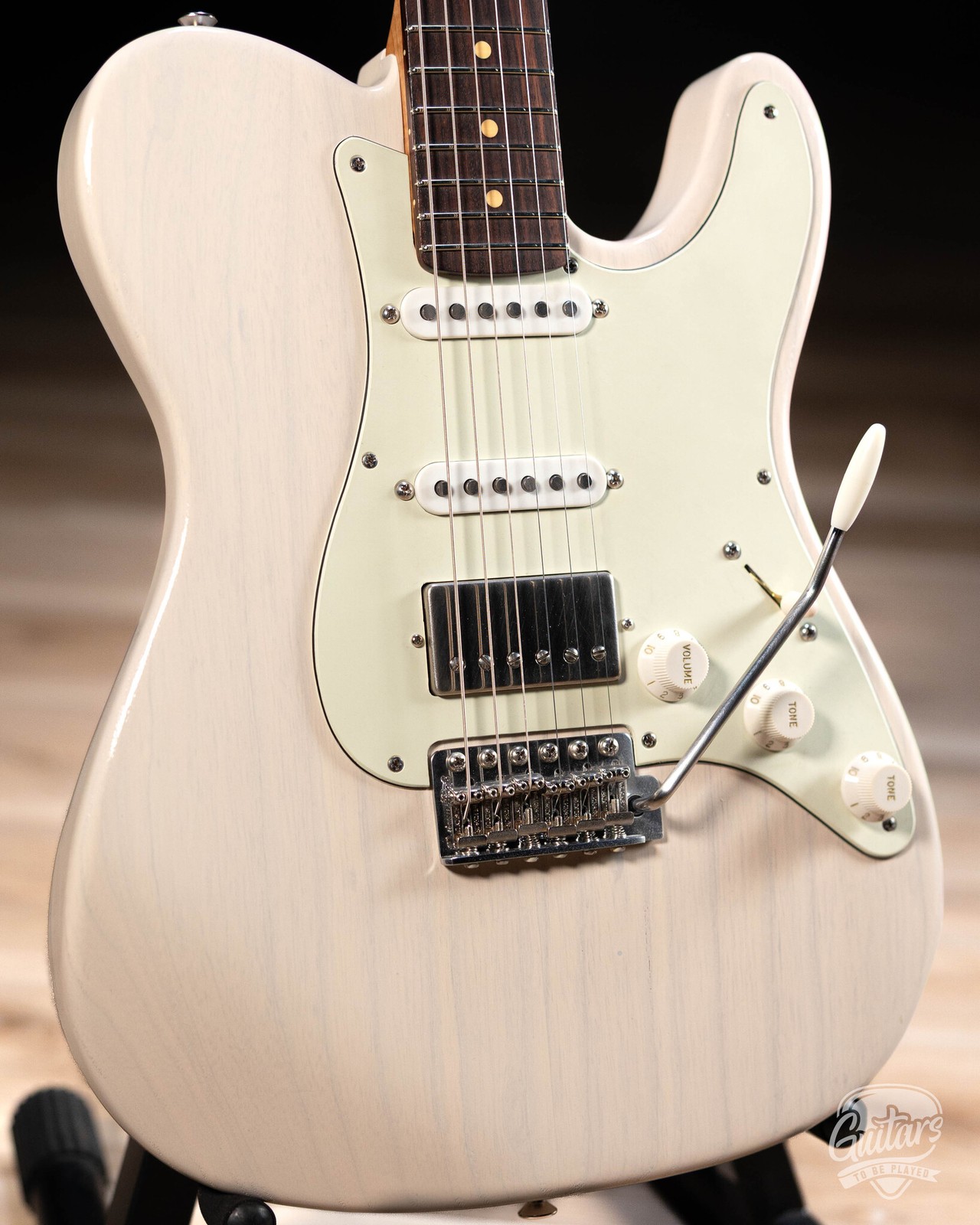 LsL Instruments Sati-Bone ERA 22 Swamp Ash Guitar w/ Roasted Neck –Vintage Cream