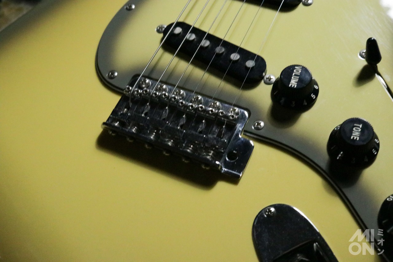 Fender Japan Antigua Stratocaster 2002-2004 (no260807)