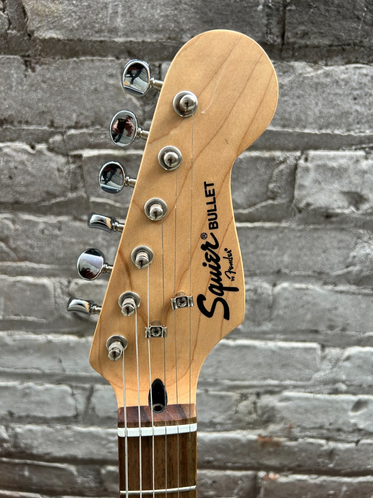 Squier by Fender Stratocaster Bullet (Cort factory)