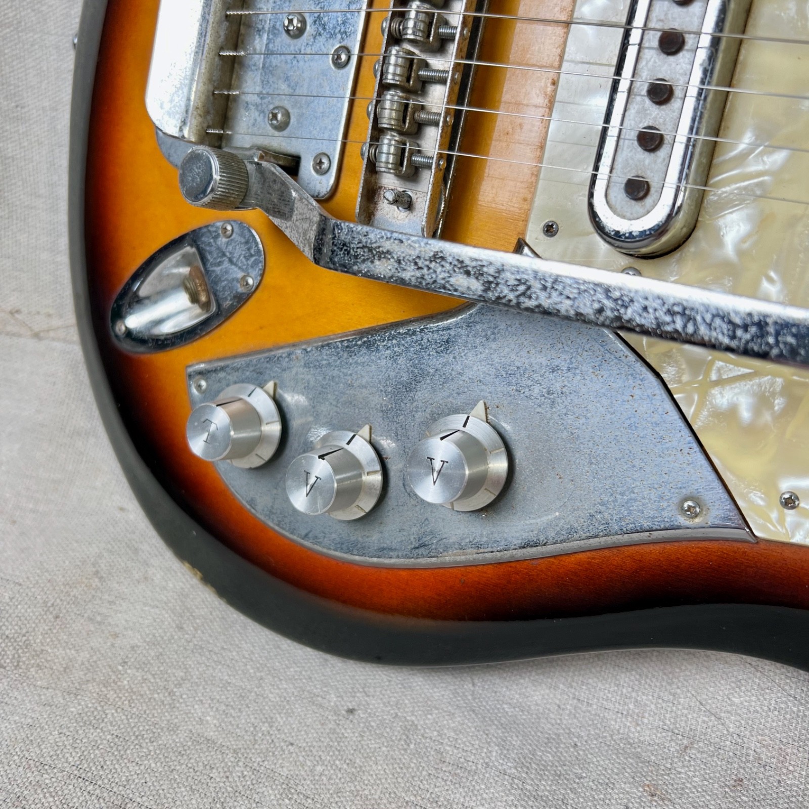 Imperial S-2T 1966 Sunburst MIJ Teisco Crucianelli Guyatone Fujigen Apollo