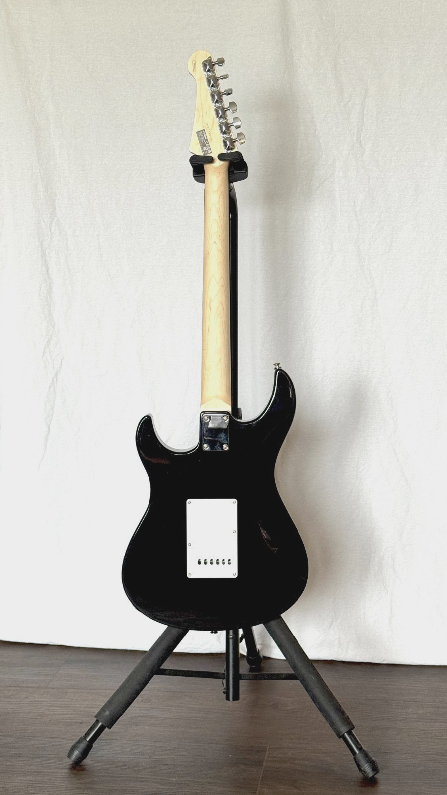Yamaha PAC012DLX Pacifica Electric Guitar – Black
