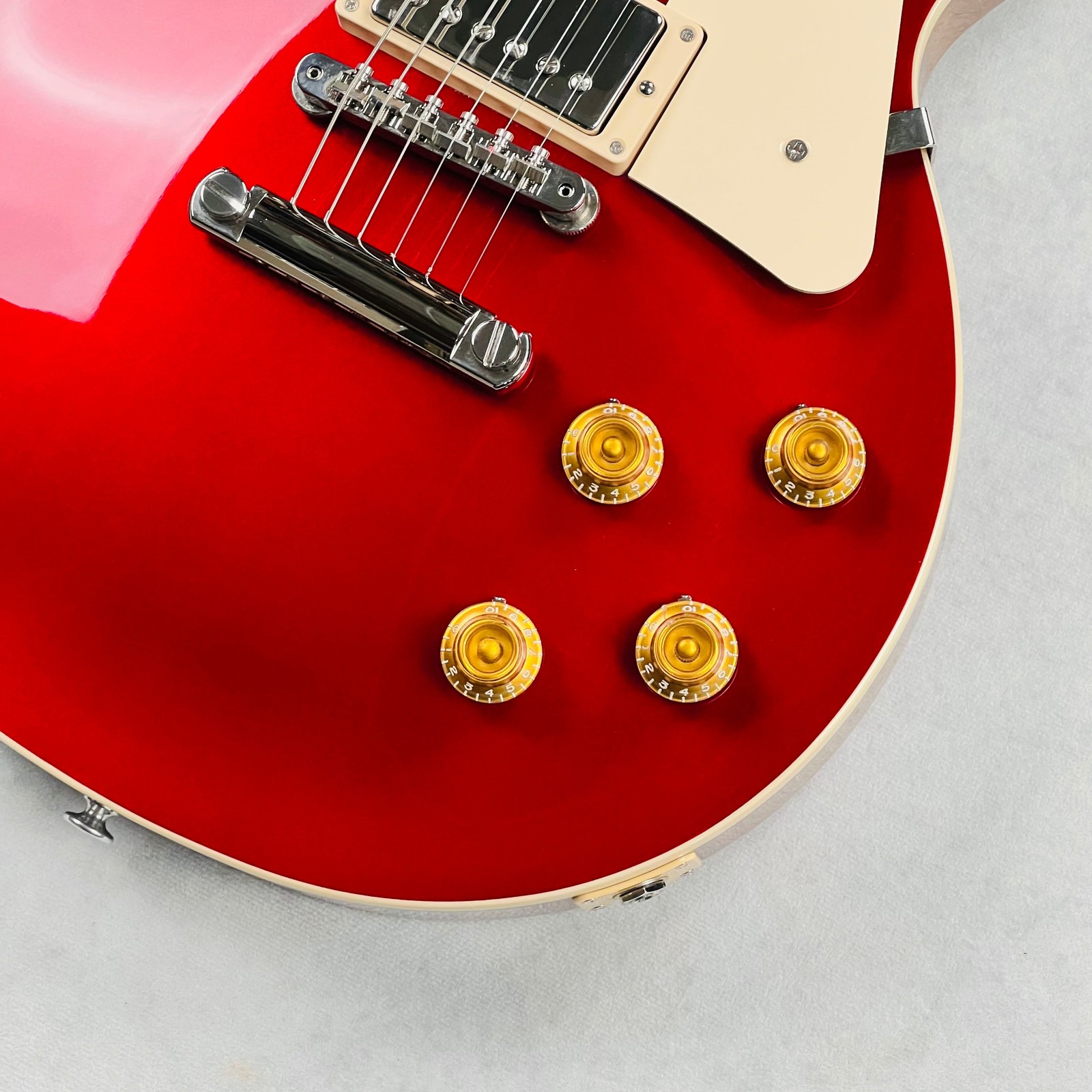 Gibson Les Paul Standard 50s Custom Color 2025 – Sparkling Burgundy