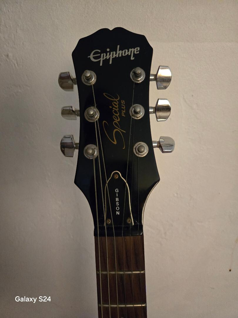 Vintage Guitar Epiphone Special plus Inspired by Gibson Model Red Sunburst